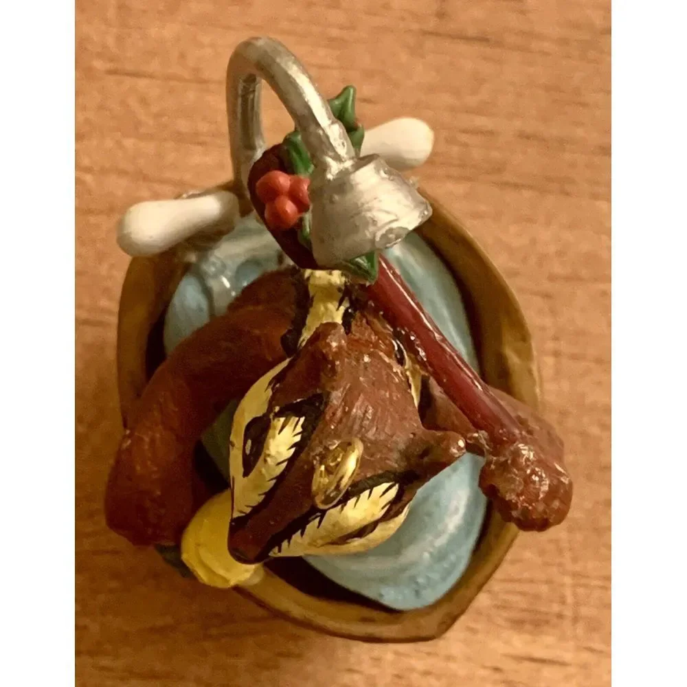 Enesco addition squirrel multicolor